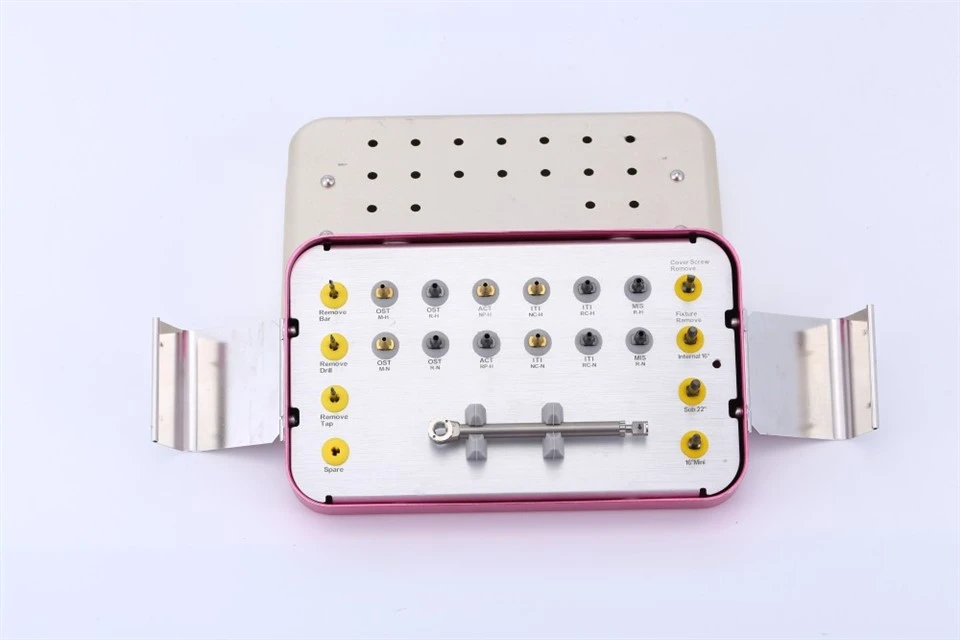 Dental Sökülmüş Vida Kitini Çıkarın